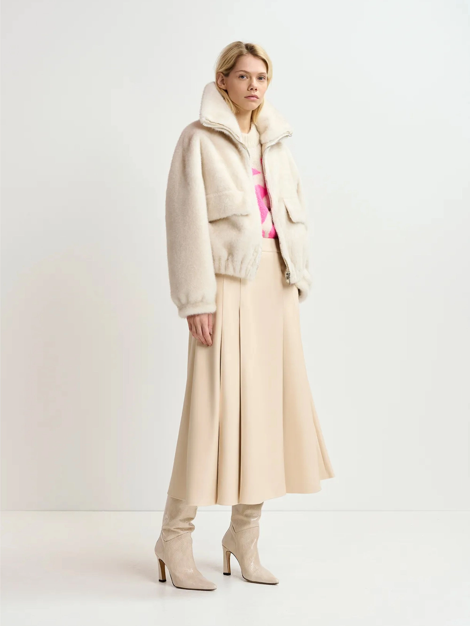 Bomber in Eco Fur White