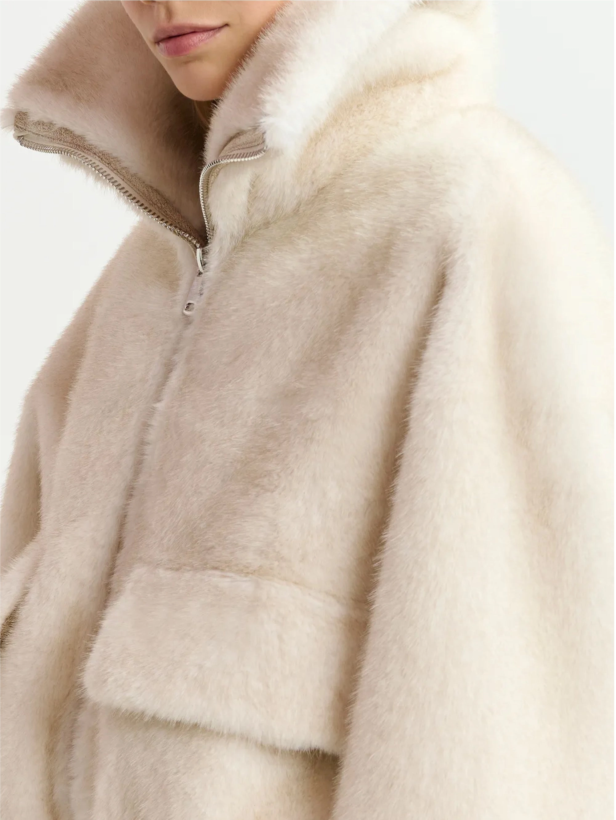 Bomber in Eco Fur White