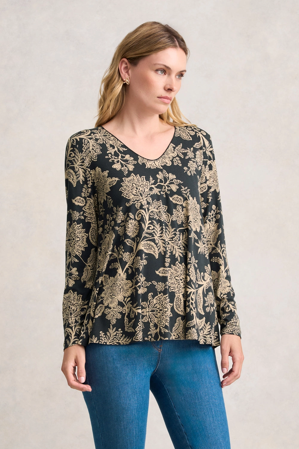 V-Neck Relaxed T-Shirt - Black & Stone Paisley
