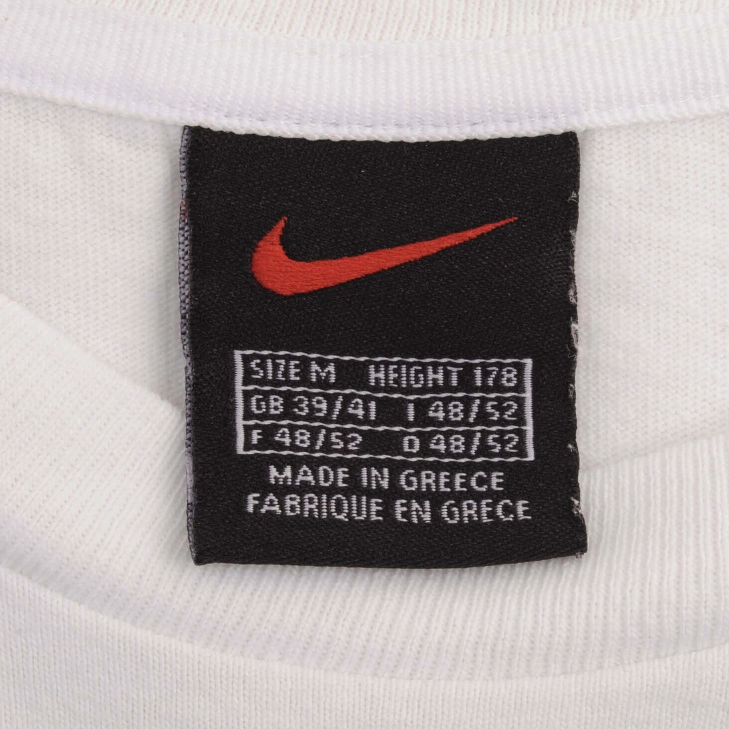 VINTAGE NIKE CLASSIC SWOOSH WHITE TEE SHIRT 1990S SIZE MEDIUM